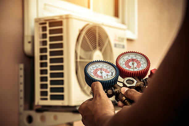 Professional Hvac technician working in Pollock Pines, CA